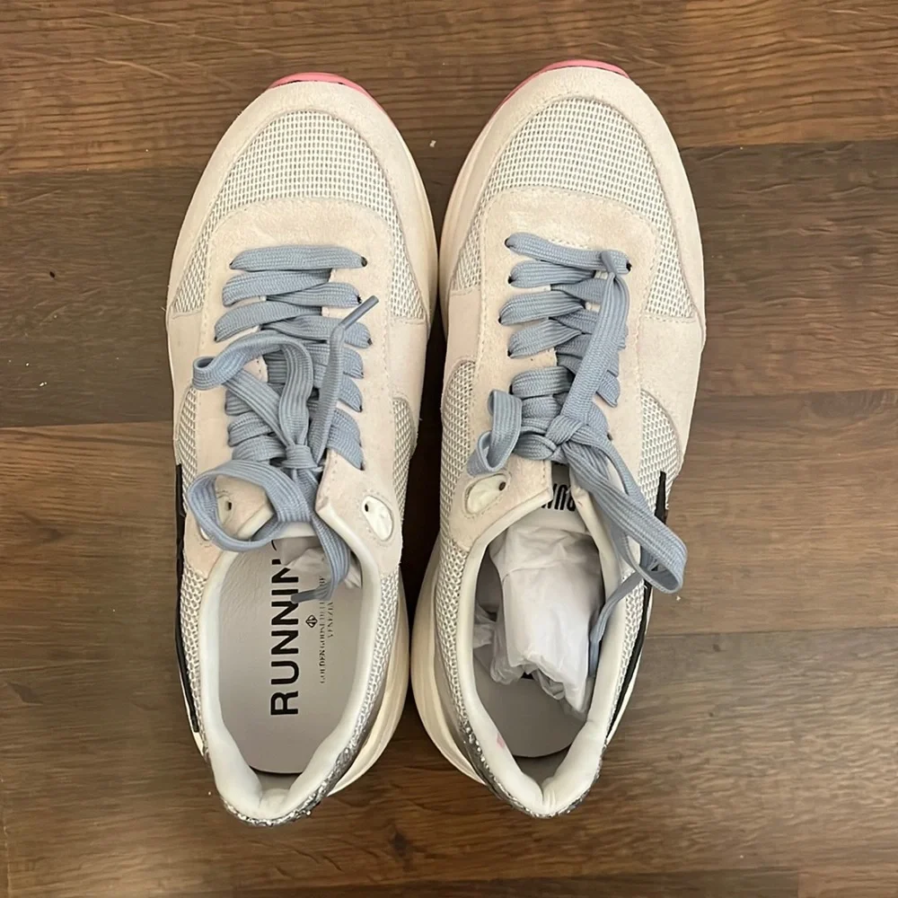 Running Sneakers - Picture 3 of 4
